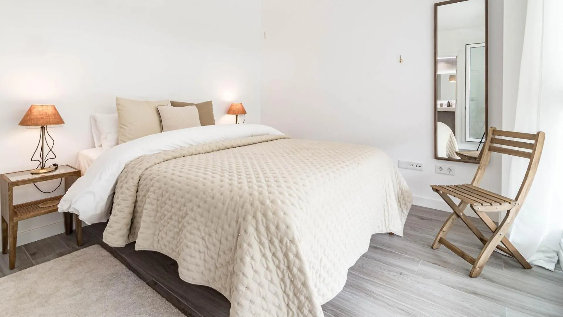 Modern 3 Bedroom Retreat In Benahavís 0*,