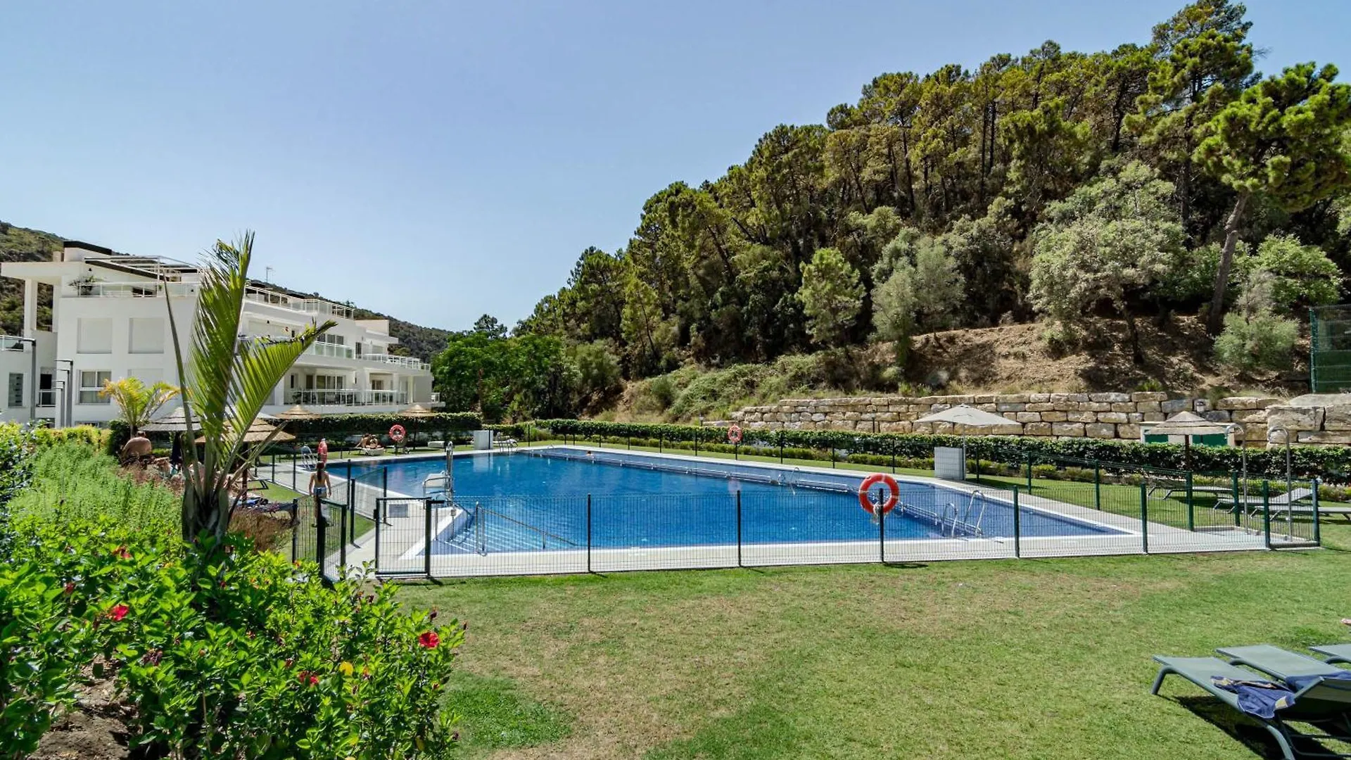 Modern 3 Bedroom Retreat In Benahavís 0*,