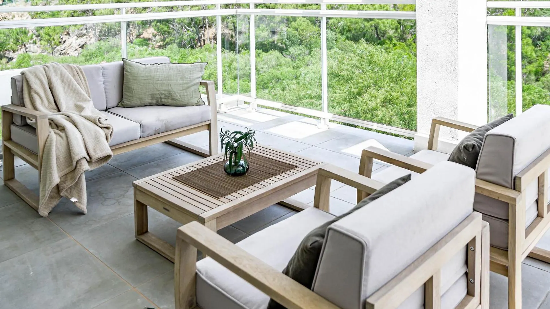 דירה Modern 3 Bedroom Retreat In Benahavís